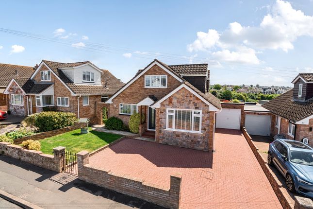 3 bed property, in Halsdon Avenue, £800,000