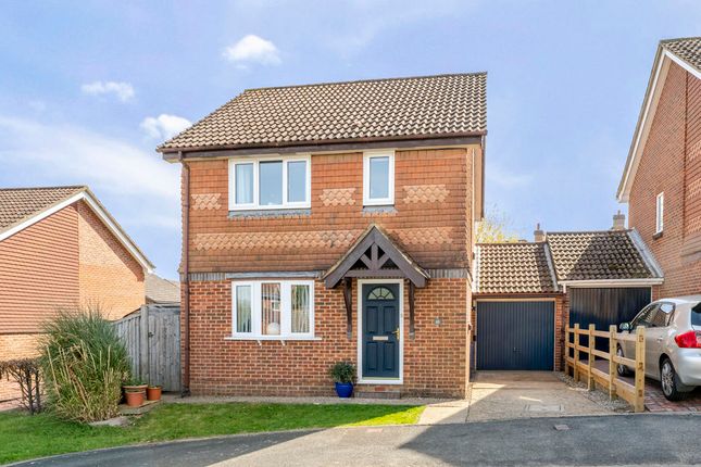 3 bed property, in Forge Rise, £400,000