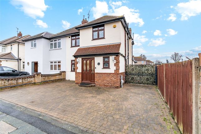 3 bed property, in Lancaster Drive, £575,000