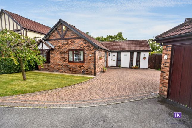 4 bed property, in Ward Close, £386,500