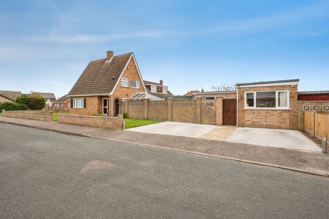 3 bed property, in Brecklands, £350,000