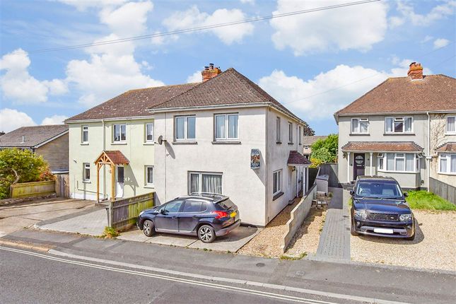 3 bed property, in St. Michael's Avenue, £230,000