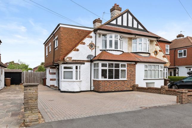3 bed property, in Chadacre Road, £750,000