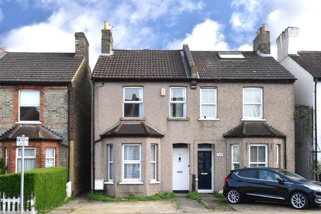 3 bed property, in Southlands Road, £475,000