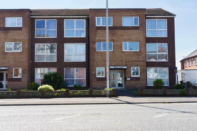 2 bed property, in Flat 4, £50,000