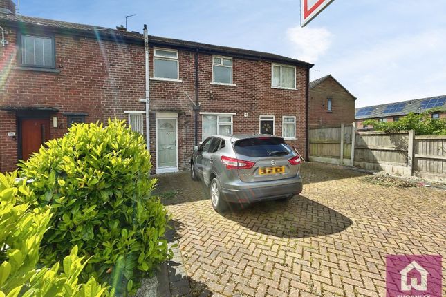4 bed property, in Aylesbury Close, £325,000