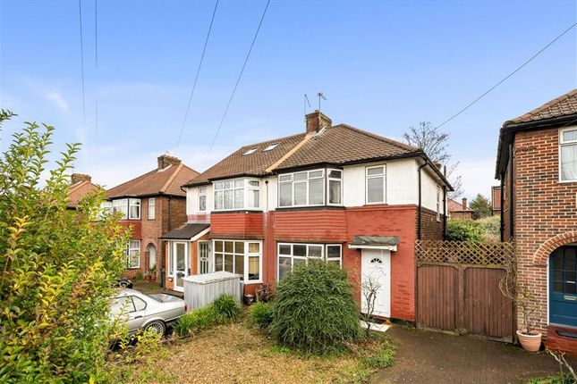 3 bed property, in Cumbrian Gardens, £650,000