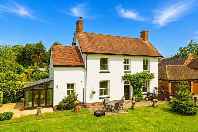 3 bed property, in Wood Lane, £750,000