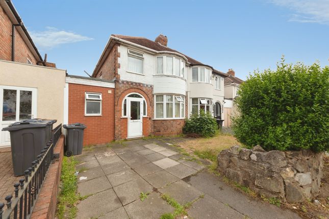 3 bed property, in Herondale Road, £280,000