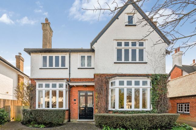 5 bed property, in Scotts Avenue, £1,750,000