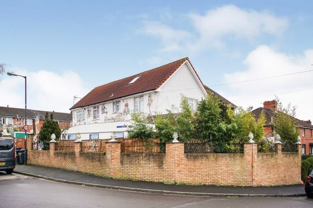 4 bed property, in Bourne Road, £475,000