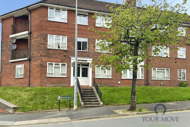 2 bed property, in Broadway, £55,000