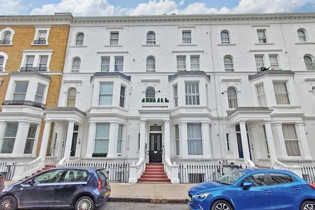 1 bed property, in Nevern Place, £195,000