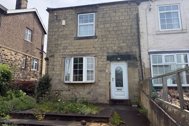 2 bed property, in Occupation Lane, £120,000