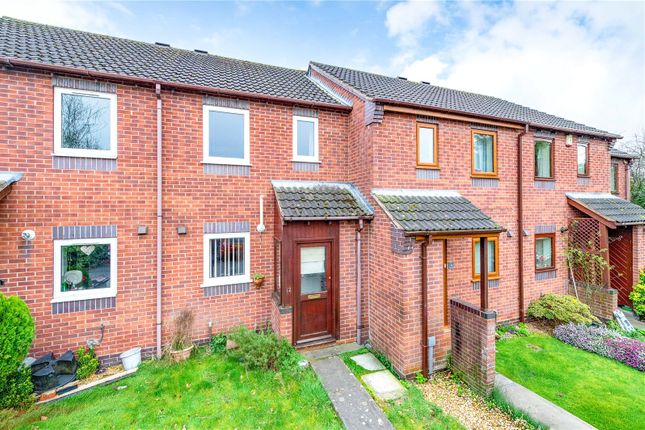 2 bed property, in Columbine Way, £150,000