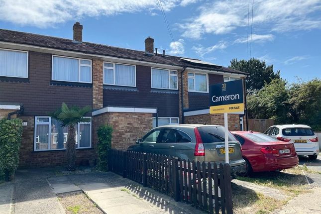 3 bed property, in 12 Salt Hill Close, £492,000