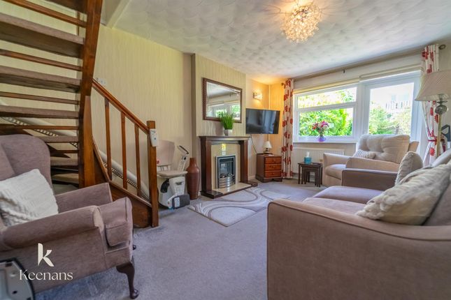 1 bed property, in Lever Street, £120,000