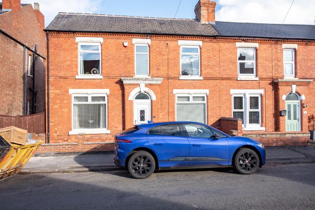 6 bed property, in Bonsall Street, £450,000