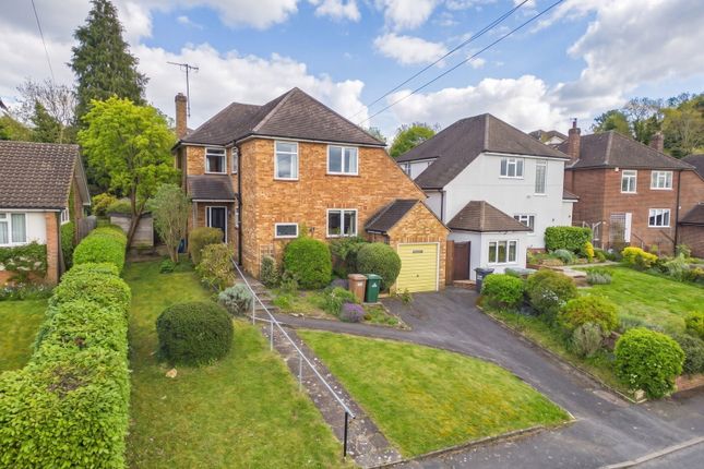 3 bed property, in Sherfield Avenue, £900,000