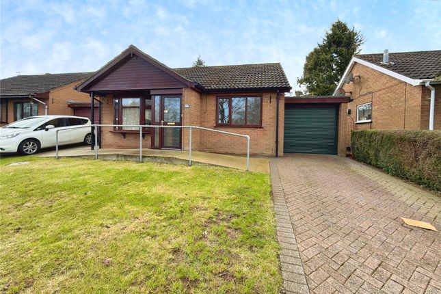 2 bed property, in Linden Avenue, £215,000