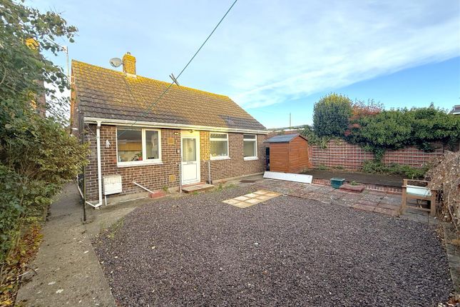 2 bed property, in Putton Lane, £280,000