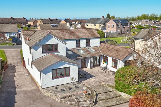 5 bed property, in Crow Ash Road, £475,000