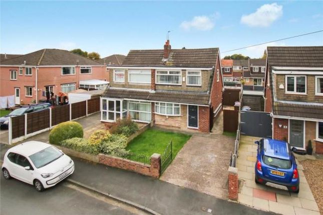 3 bed property, in Farnham Drive, £225,000
