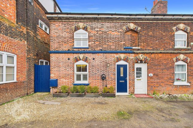 3 bed property, in Malthouse Cottages, £325,000