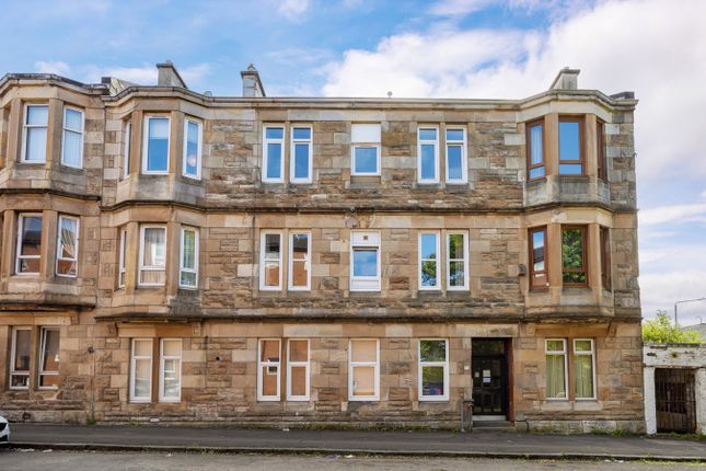 1 bed property, in Linden Street, £95,000