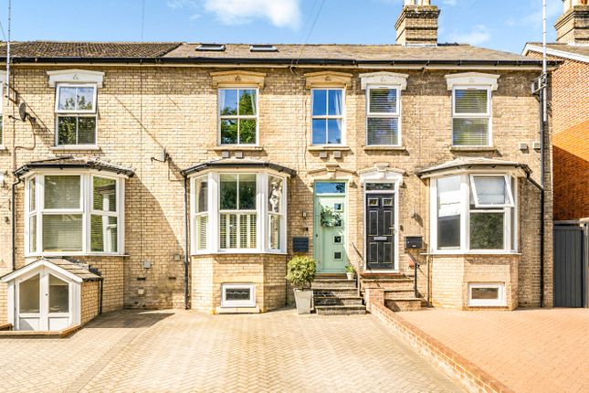 4 bed property, in Bury St. Edmunds, £475,000