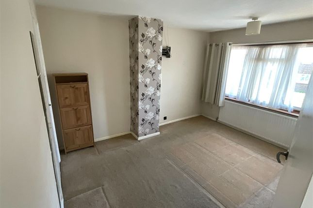 3 bed property, in Barr Road, £300,000