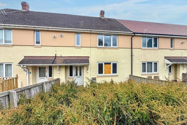 2 bed property, in Malvern Terrace, £65,000