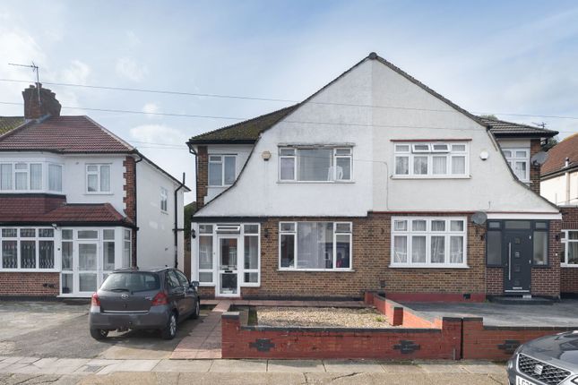 4 bed property, in Second Avenue, £650,000