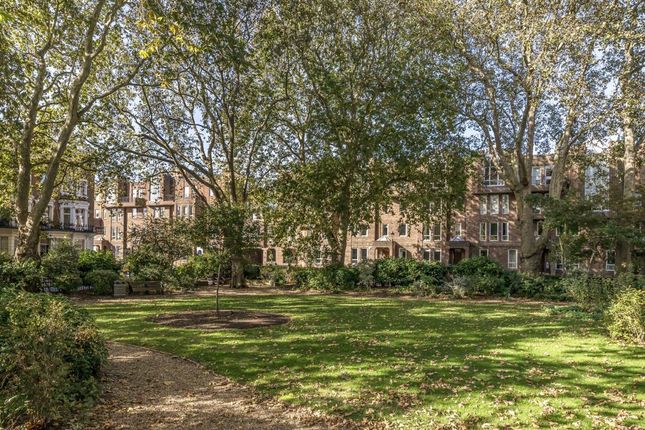 1 bed property, in Tedworth Square, £1,450,000