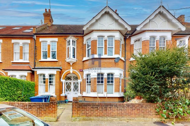 4 bed property, in Woodgrange Avenue, £725,000