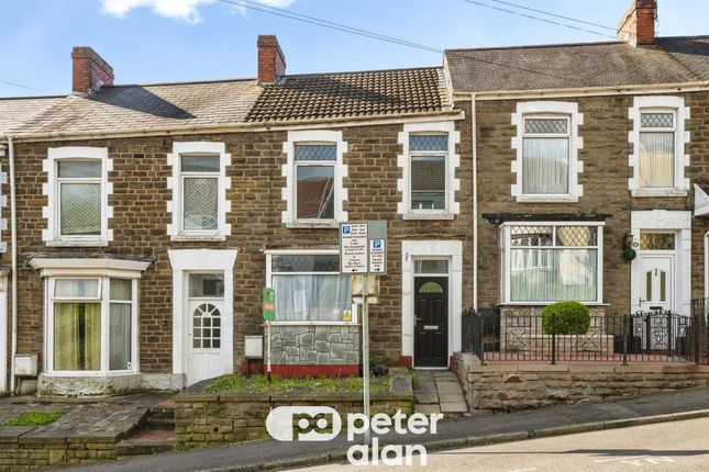 5 bed property, in Terrace Road, £170,000