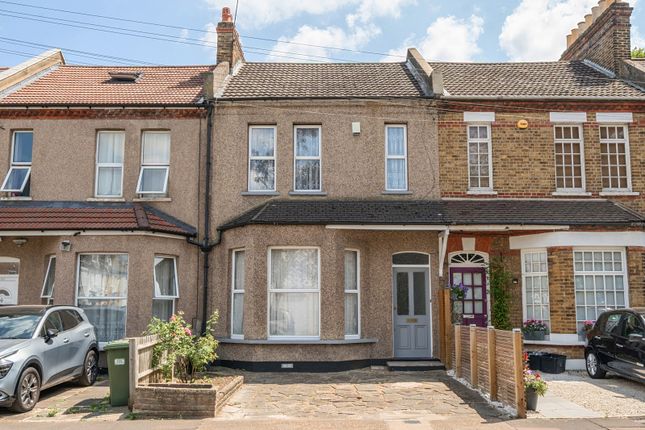3 bed property, in Marlow Road, £530,000