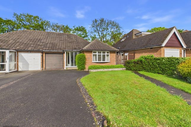 2 bed property, in Belwell Drive, £300,000