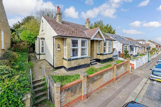 3 bed property, in Rochester Street, £300,000