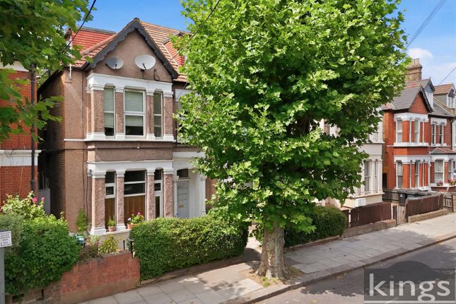 1 bed property, in Belmont Road, £360,000