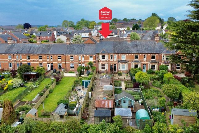 2 bed property, in 4 Bellevue Terrace, £150,000