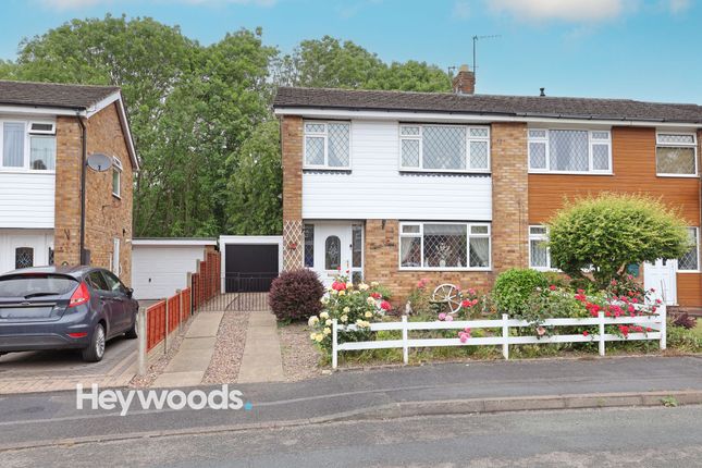 3 bed property, in Collingwood Grove, £220,000