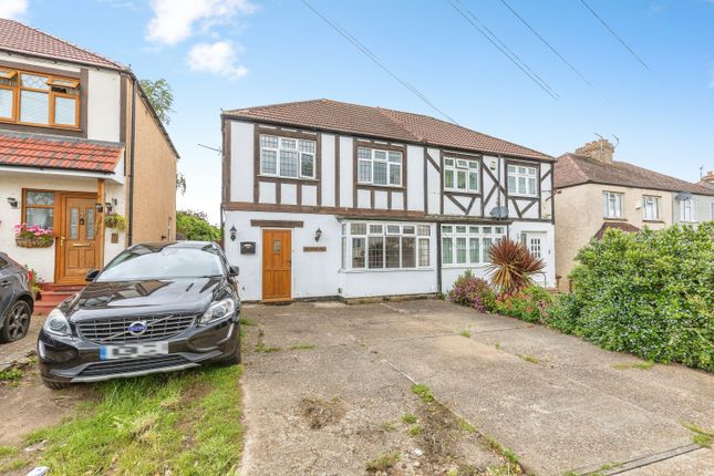 3 bed property, in Wilson Avenue, £400,000