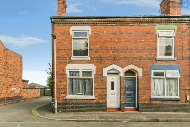 2 bed property, in Rigg Street, £120,000