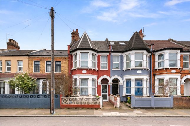 3 bed property, in Harringay Road, £675,000
