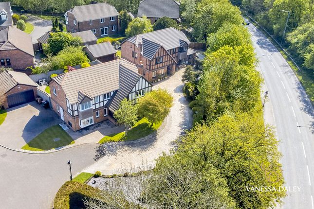 4 bed property, in Eton Park, £800,000