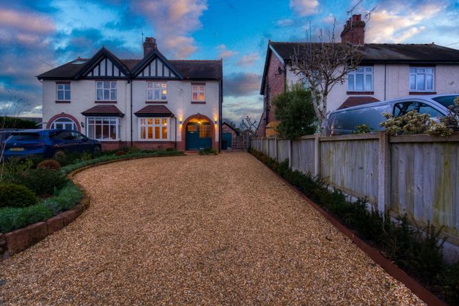 4 bed property, in Wyche Lane, £600,000