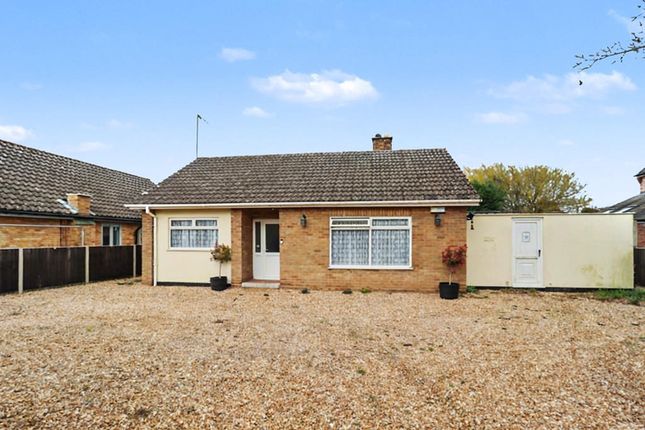 2 bed property, in Sutton Road, £250,000