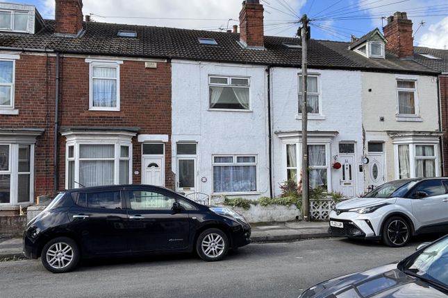 3 bed property, in Fourth Avenue, £105,000