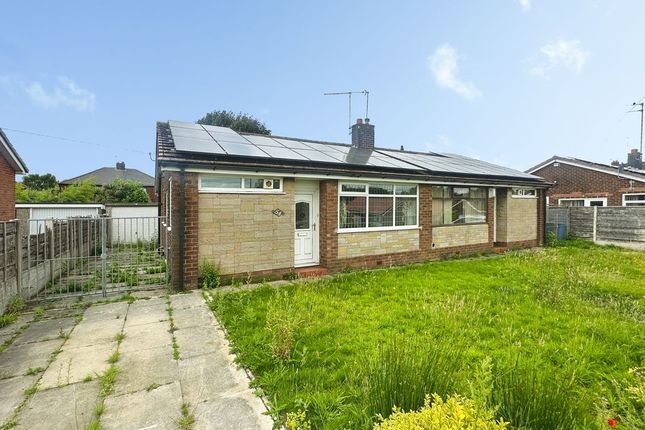 4 bed property, in Glamis Avenue, £350,000